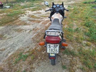 Yamaha XJ600 se vende entera o por piezas
