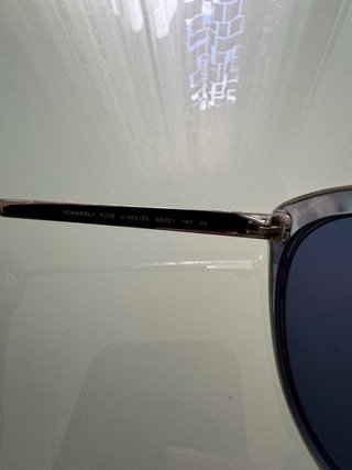 Occhiali da sole Chanel sfumati blu/viola
