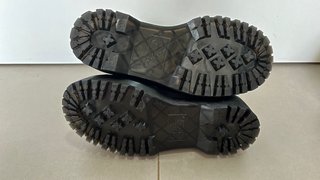Stivali Dr. Martens Neri