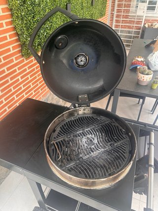 Barbacoa Napoleon Negra Tipo Kamado