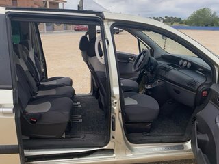 Peugeot 807 2008
