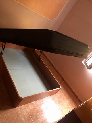 Canapé abatible madera y tela