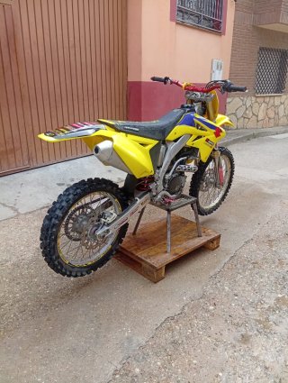 Suzuki RMZ 250 Matriculada