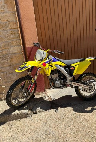 Suzuki RMZ 250 Matriculada