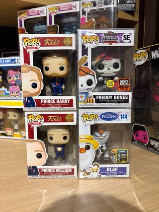 Lote Funko Pop! Freddy Bones, Olaf, Harry, William