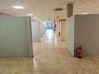 Local comercial en alquiler en Onda