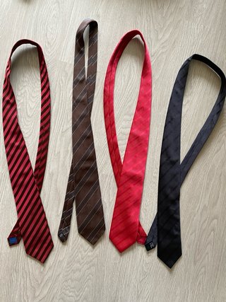 Lote 4 Corbatas de Marca