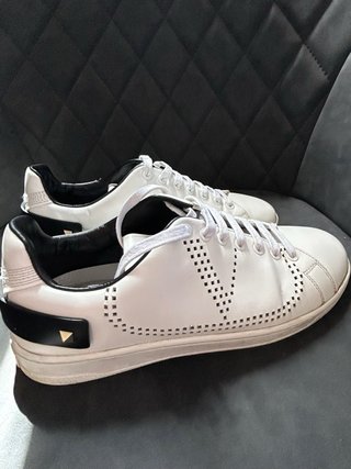 Sneakers Valentino Spike Backnet Bianche con dettagli