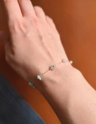 Pulsera Dorada con Piedras Verdes