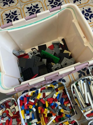 Lego pezzi misti circa 7kg di set fino al 2010
