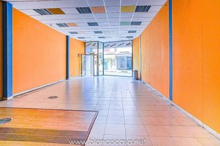Local comercial en venta en Carballo