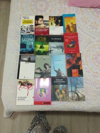 4 Libros sorpresa