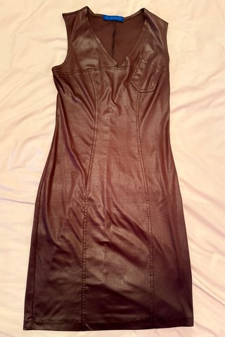 Vestido efecto látex marrón