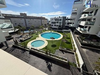 Piso en alquiler en Los Álamos en Torremolinos