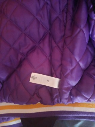 Chaqueta NBA Lakers Primark Talla M