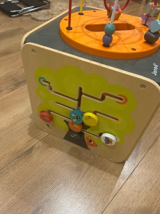 Cubo actividades Janod bebé
