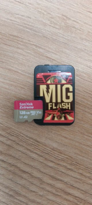 Adaptador Mig Flash V2 + Tarjeta SanDisk 128GB