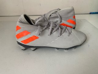 Botas futbol nemesis