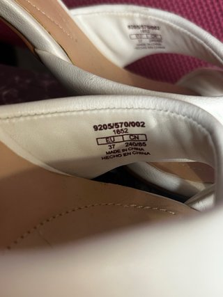 Tacones Stradivarius Beige Talla 38