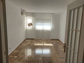 Piso en alquiler en Los Remedios en Sevilla