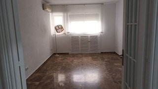 Piso en alquiler en Los Remedios en Sevilla