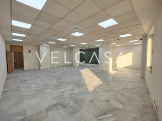 Oficina en alquiler en El Cano - Los Bermejales en Sevilla