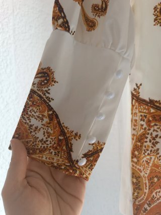 Mono corto estampado paisley