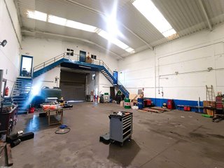 Nave industrial en venta en Altos del Olivar - El Caracol en Valdemoro