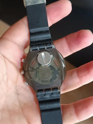 Orologio Swatch Cronografo Oro e Nero