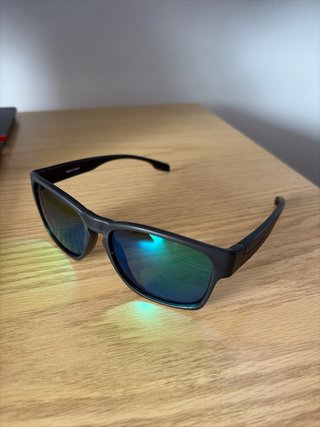 Gafas de sol HAWKERS nuevas con funda de tela