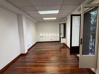 Oficina en alquiler en Parte Vieja en San Sebastián-Donostia