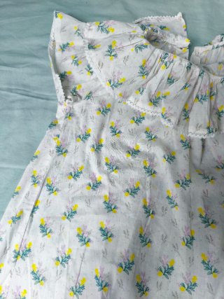 Blusa floral blanca 11-12 años