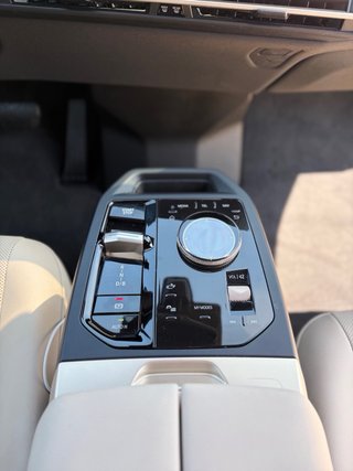 BMW iX 2023