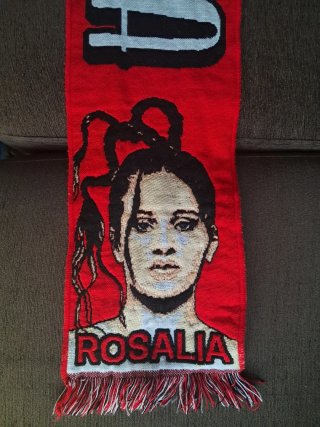 Bufanda musica Rosalía