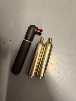 Inflador CO2 Bicicleta + 3 Cartuchos 16g