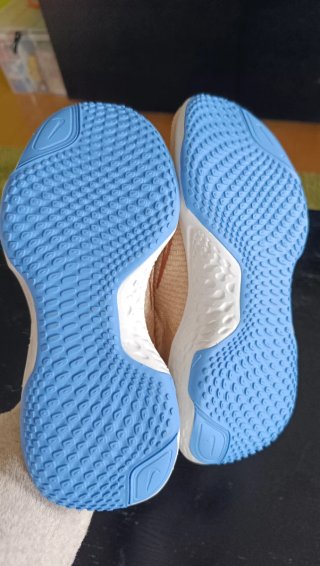 Sapatilhas Nike ZoomX bege e cinza
