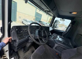 Camión Scania 220