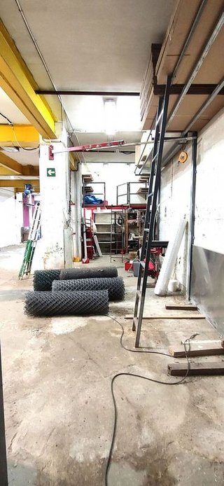 Local comercial en venta en Fondo en Santa Coloma de Gramanet