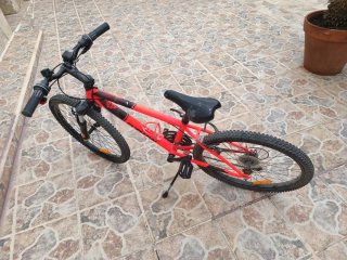 Bicicleta B'Twin Rockrider Roja