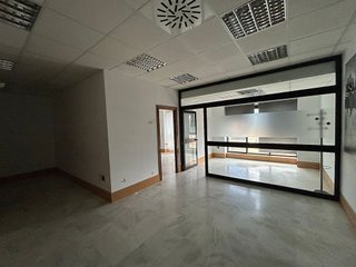 Oficina en alquiler en Triana Oeste en Sevilla