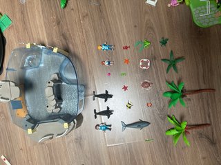 Acquario Playmobil con figure e animali