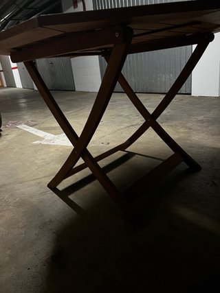 Mesa de madera octogonal para exterior
