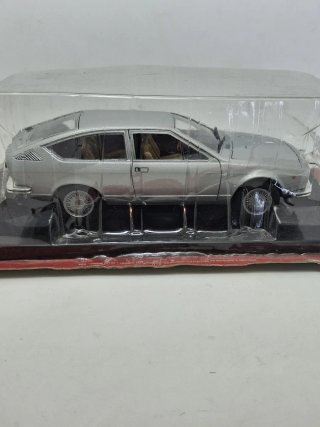 Alfa Romeo Alfetta 1.8 GT Hachette.Vintage,nuova.