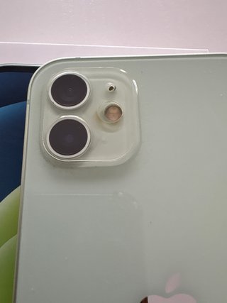 iPhone 12 de 128 GB Impecable. Color verde claro.