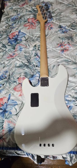 Bajo Marcus Miller Sire P7 2nd Gen