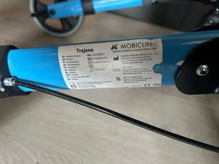 Andador adulto azul aluminio