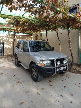 Mitsubishi Montero 2001