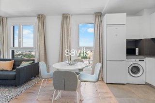 Piso en venta en La Goleta - San Felipe Neri en Málaga