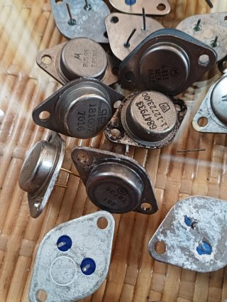Lotto Transistor  Vari alcuni nuovi alcuni usati