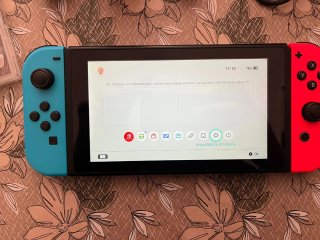 Nintendo Switch + Custodia + FIFA 21
